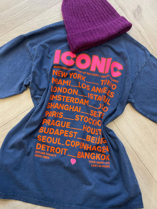 Iconic tee shirt blue