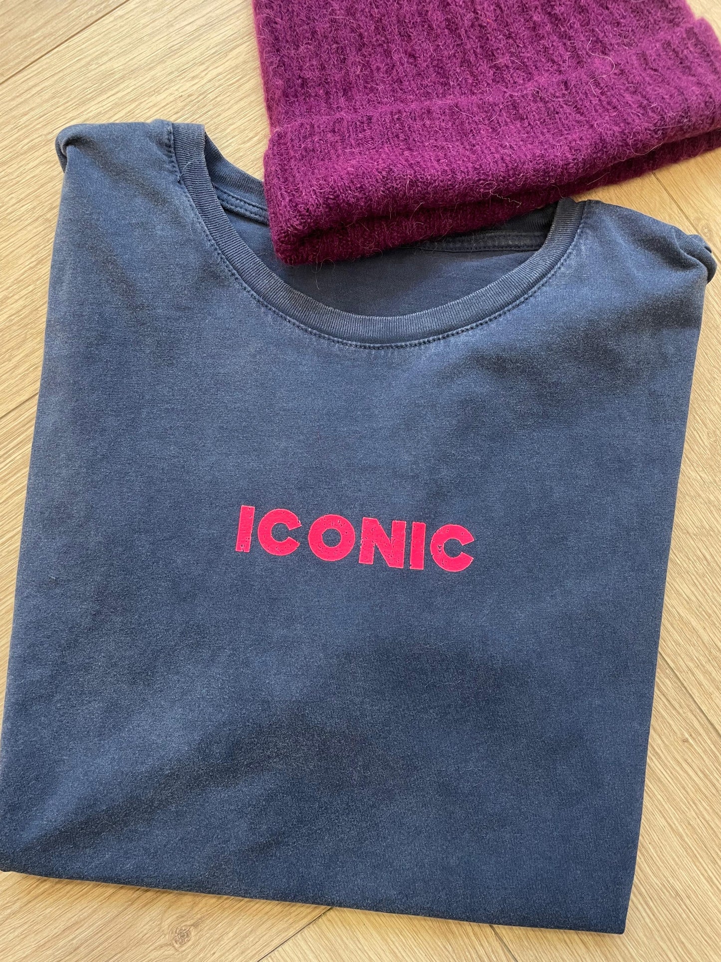 Iconic tee shirt blue