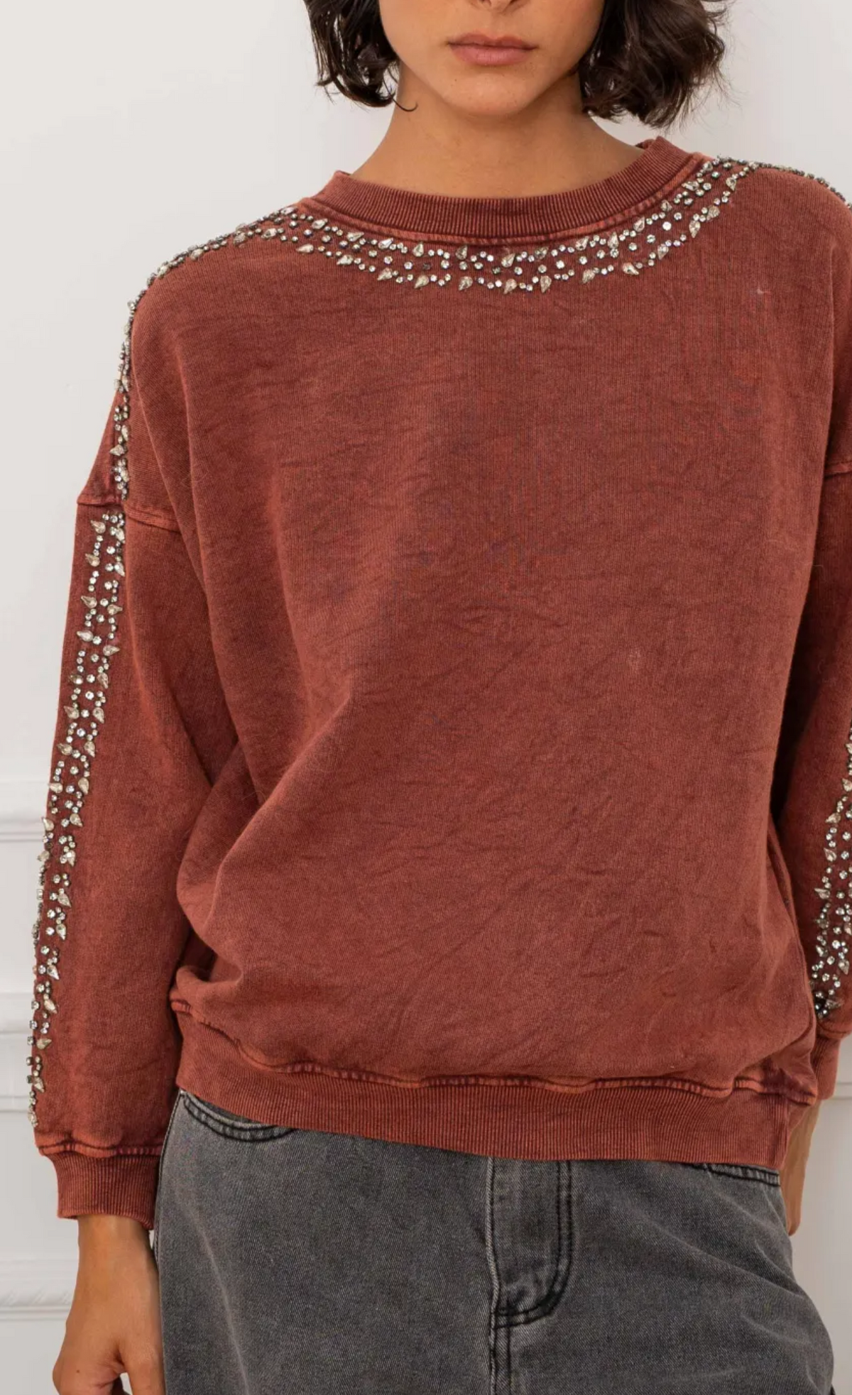 Brune sweat strass taille unique